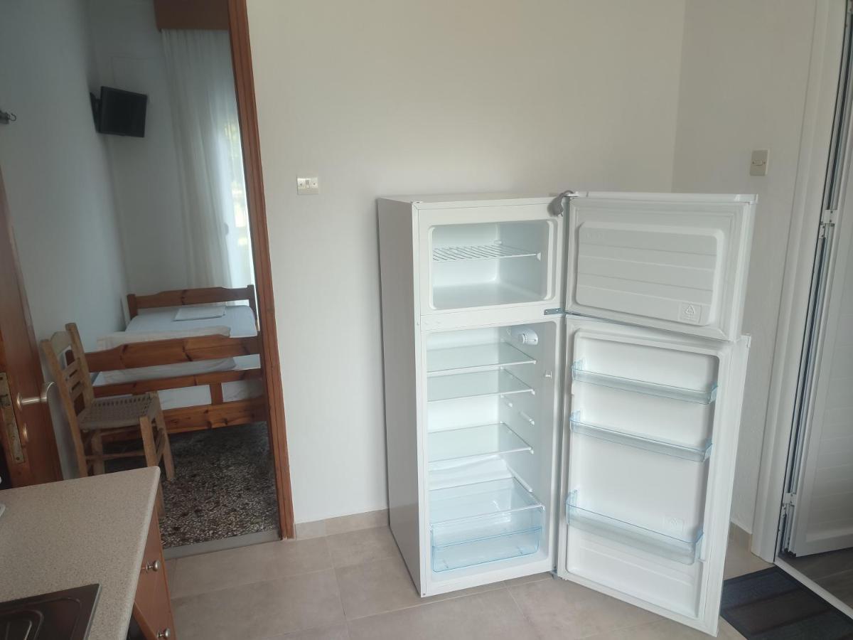 Michalos Apartments Paralía Skotínis المظهر الخارجي الصورة