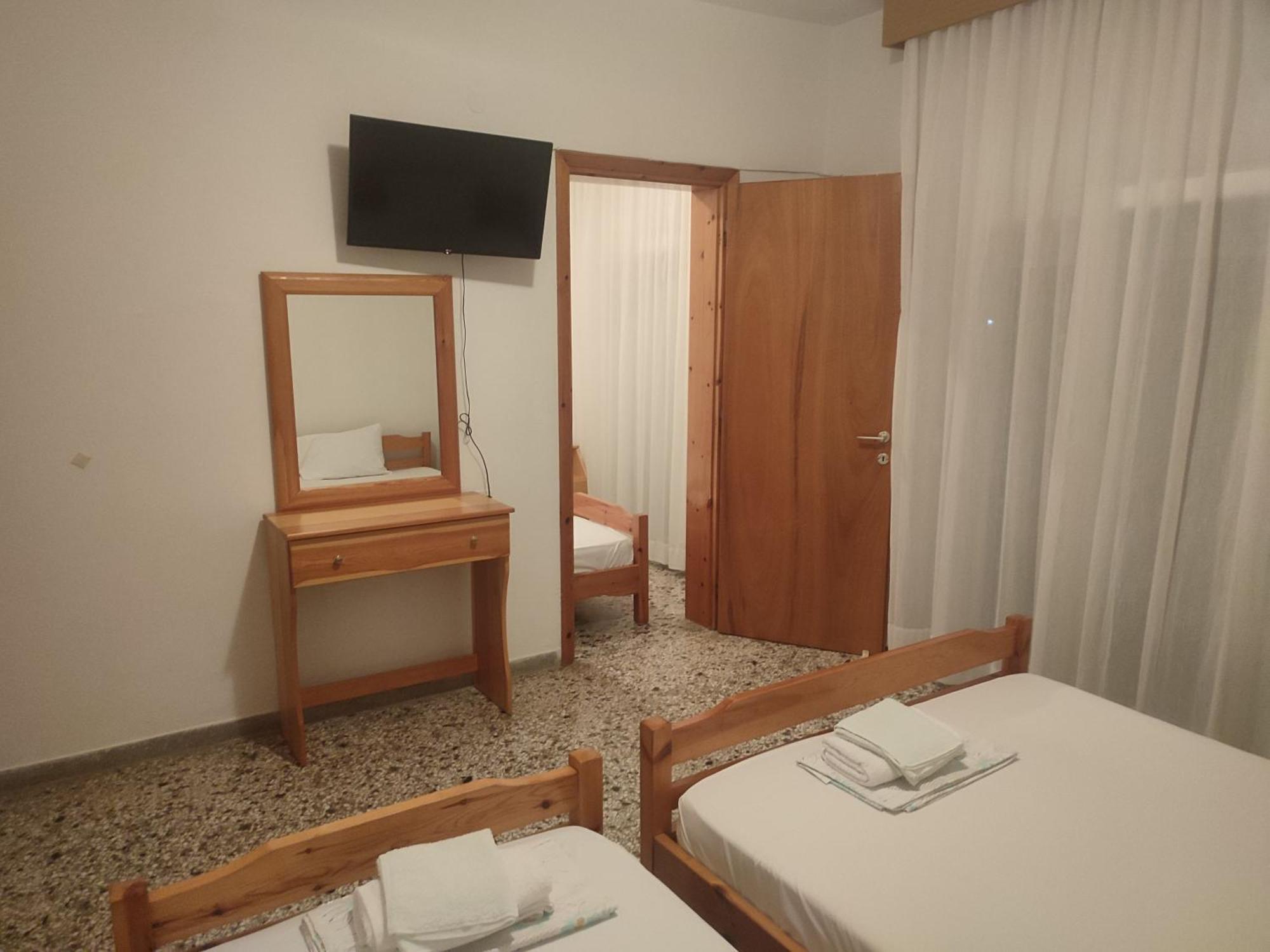 Michalos Apartments Paralía Skotínis المظهر الخارجي الصورة
