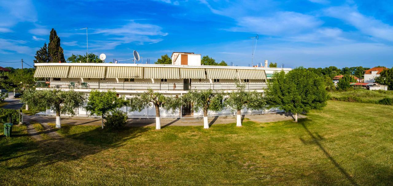 Michalos Apartments Paralía Skotínis المظهر الخارجي الصورة