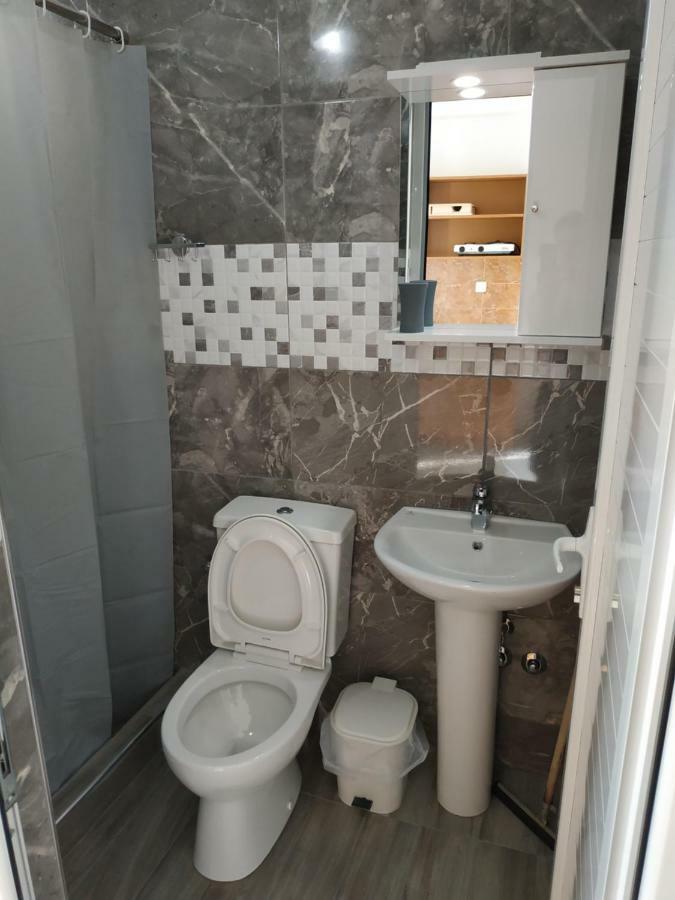 Michalos Apartments Paralía Skotínis المظهر الخارجي الصورة